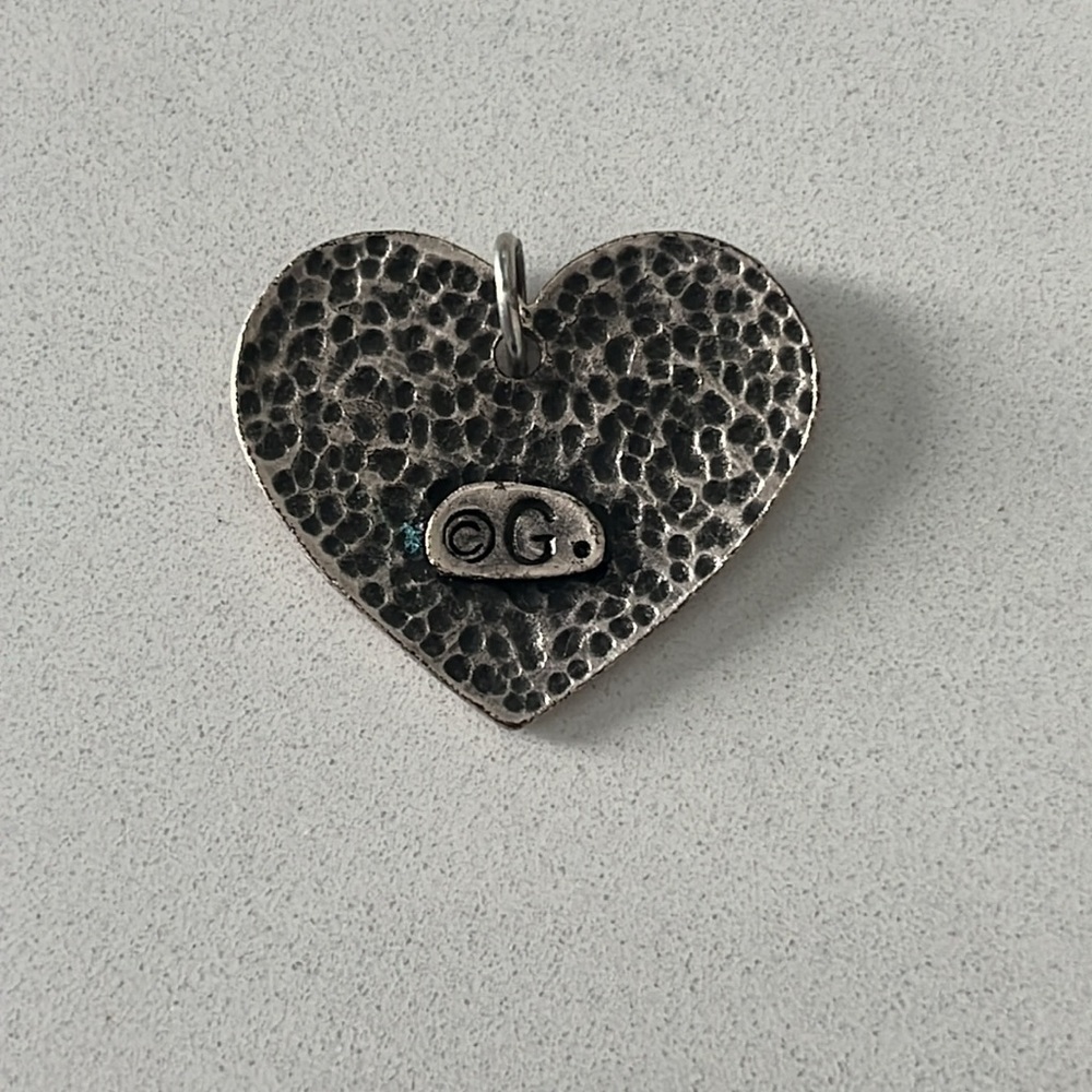 Heart charm - Picture 2 of 2